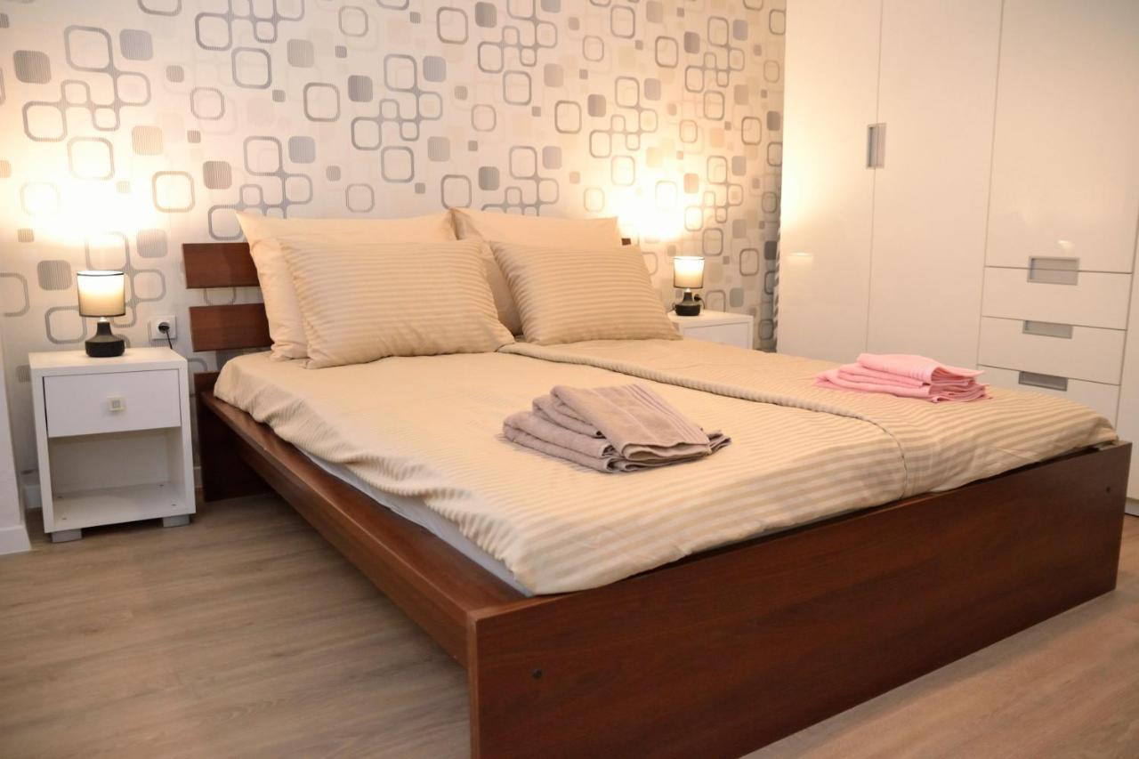 Heart Of The City - 75Sqm Suite Скоп'є Екстер'єр фото