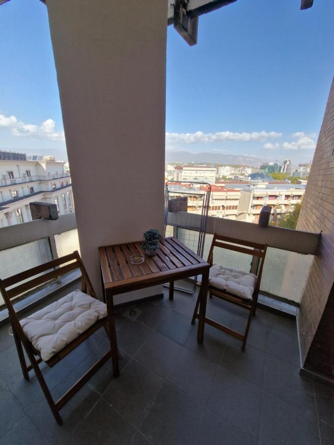 Heart Of The City - 75Sqm Suite Скоп'є Екстер'єр фото
